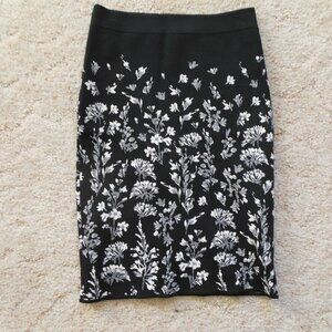 BCBGMaxAzria Black and Grey Floral Knit Skirt
